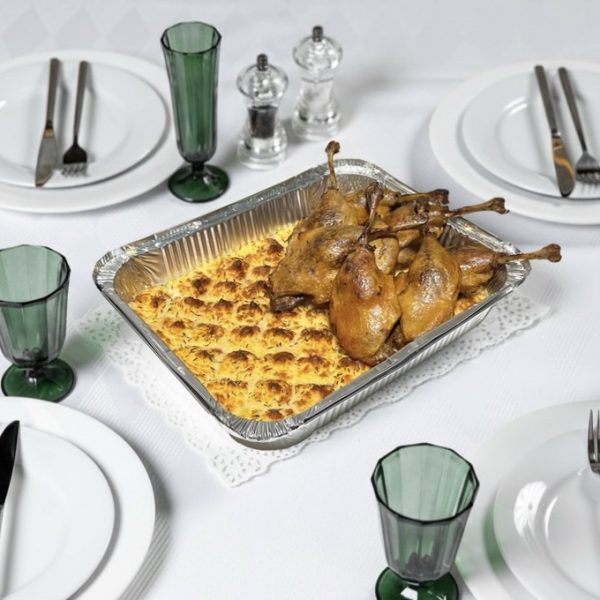 Утиные ножки конфи с гарниром из картофеля «Дюшес» 1700 г.