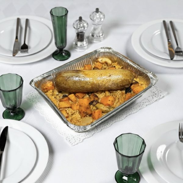 Рулет из свинины с фенхелем и яблоками с гарниром из булгура с тыквой, грушей и сухофруктами 2000 г.