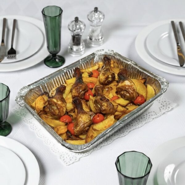 Куриные голени в азиатской глазури с гарниром из запечёных долек картофеля и яблок 1800 г.